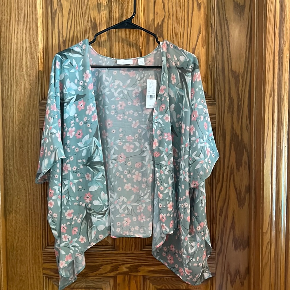 NWT Floral Print Kimono